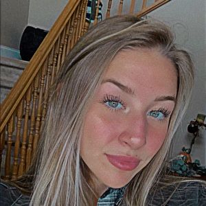 Meet your Posher, Phoebe